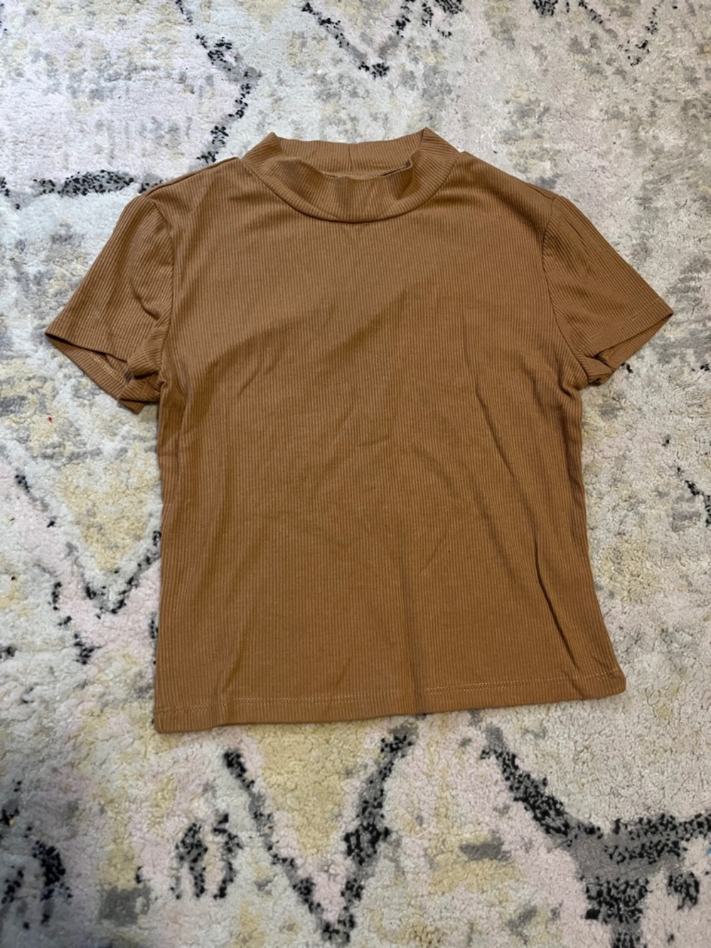 Women’s Ribbed Short Sleeve Mock Neck Top - Camel